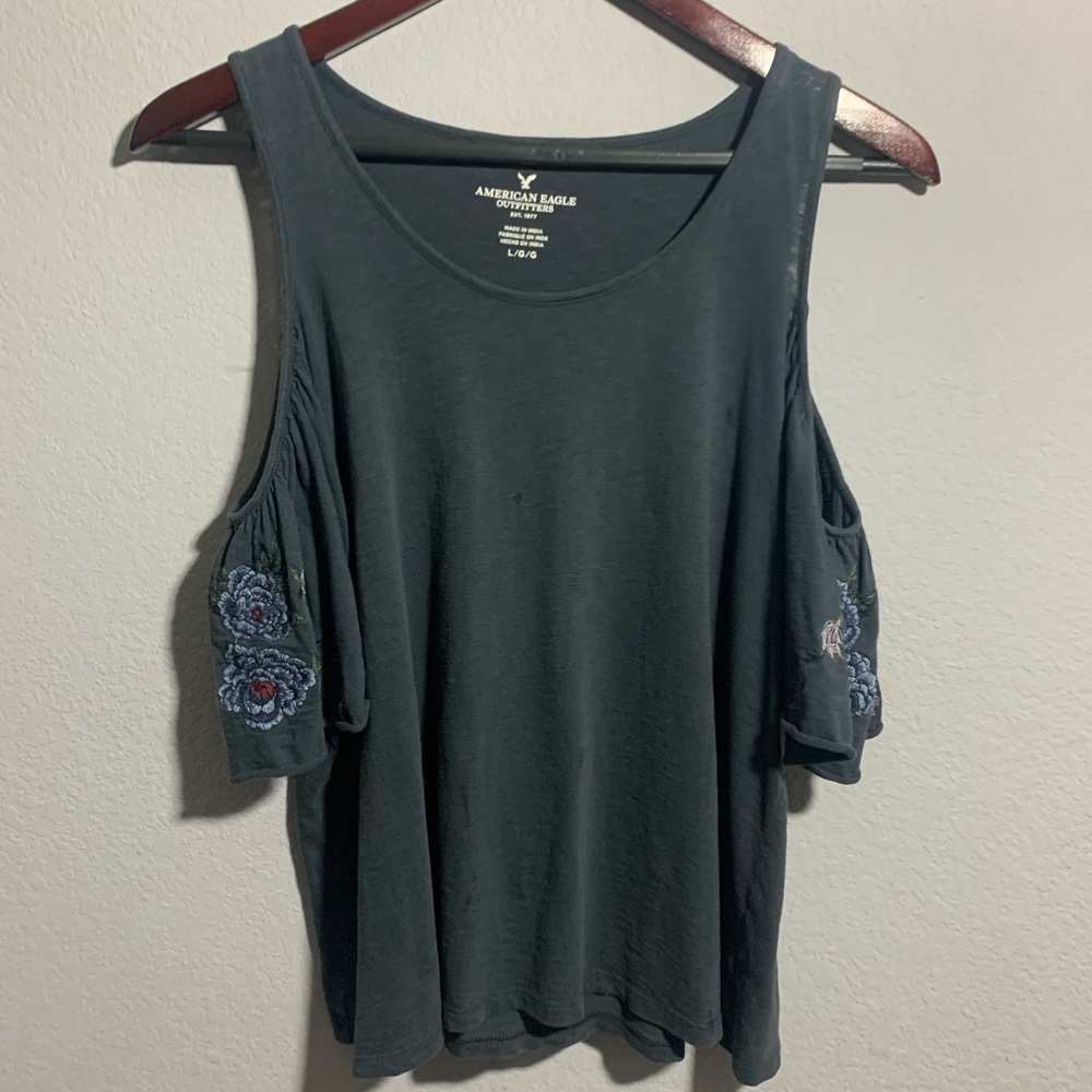 American Eagle Open Shoulder Top